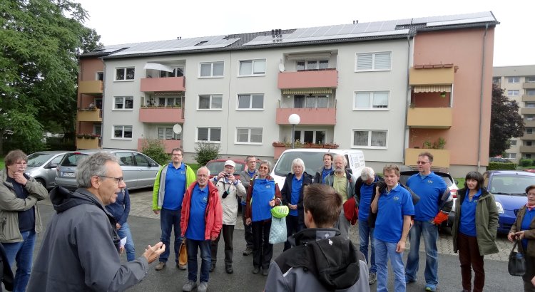 Rund 30 aktive Mitglieder sowie vom Hagener Solarinstallateur „Der Solarladen“ der Elektromeister Sontowski waren bei dem Treffen am Samstag, den 28.08.21 in Emst mit dabei. Sie konnten die Anlagen besichtigen und einige Fakten dazu erhalten.